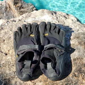 Vibram 5 toe shoes Women's 39 W7